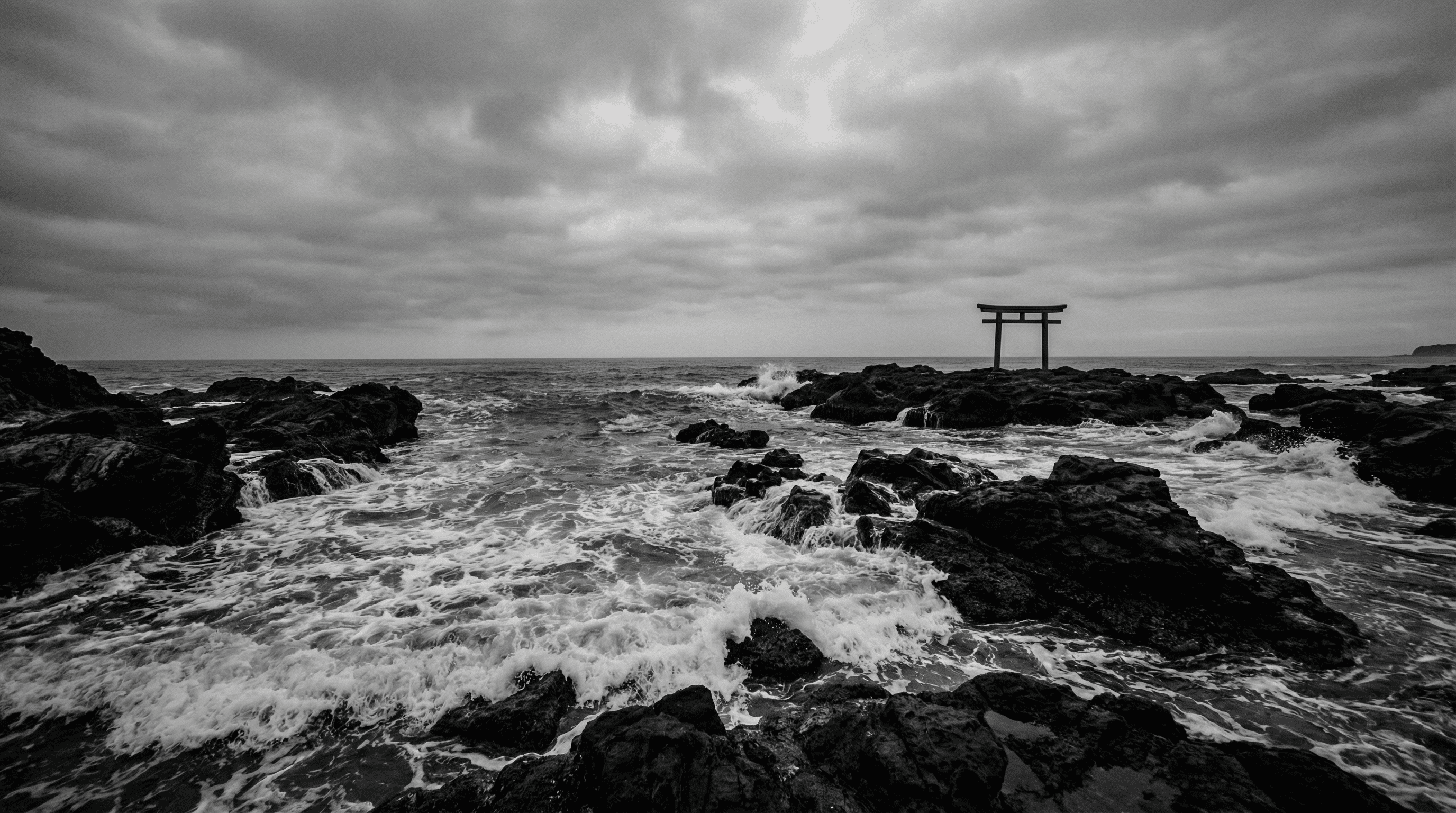 鎌倉の海（モノクローム）